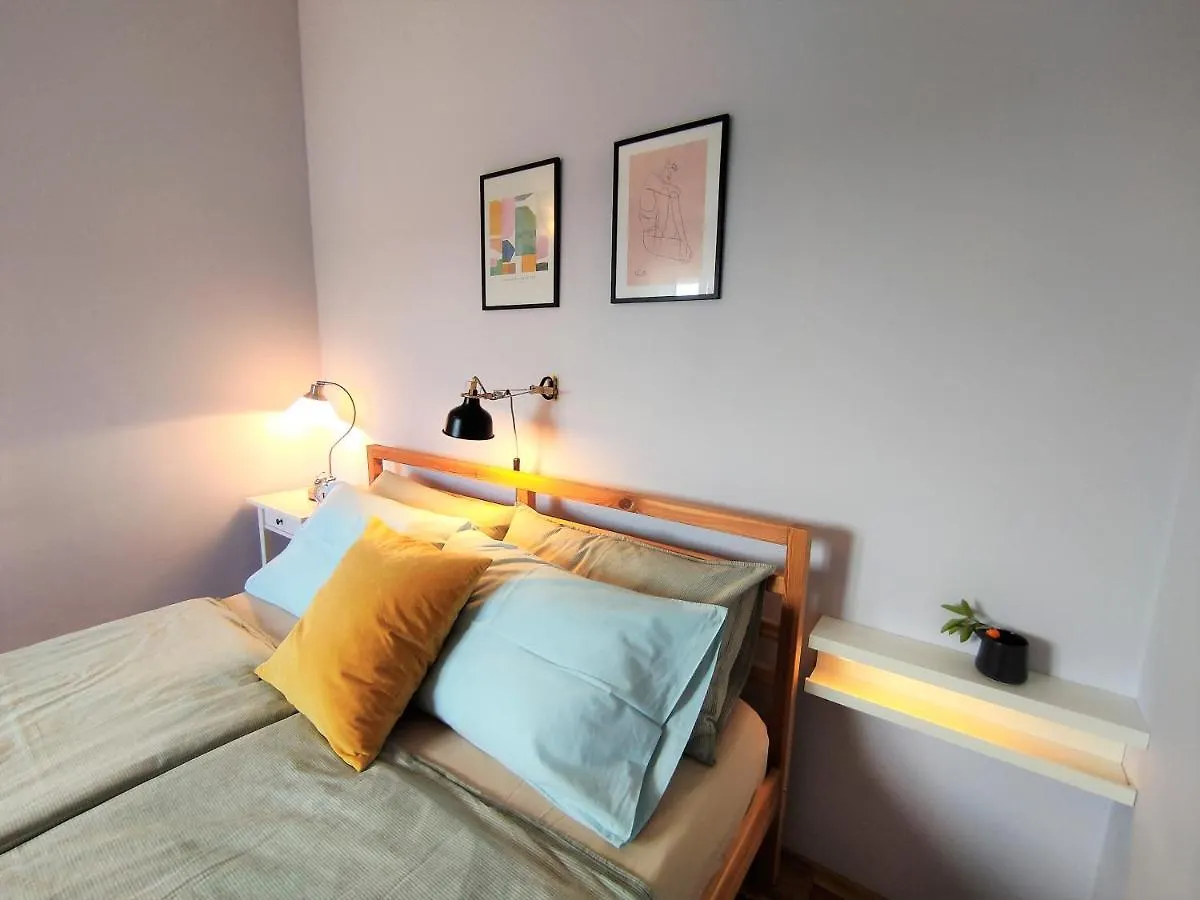 Apartment For Two 200M From The Beach Pula