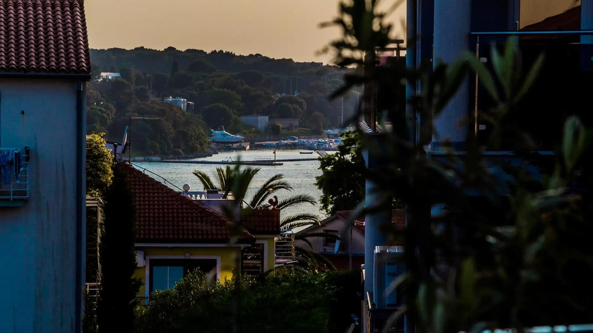 Apartment For Two 200M From The Beach Pula Croatie