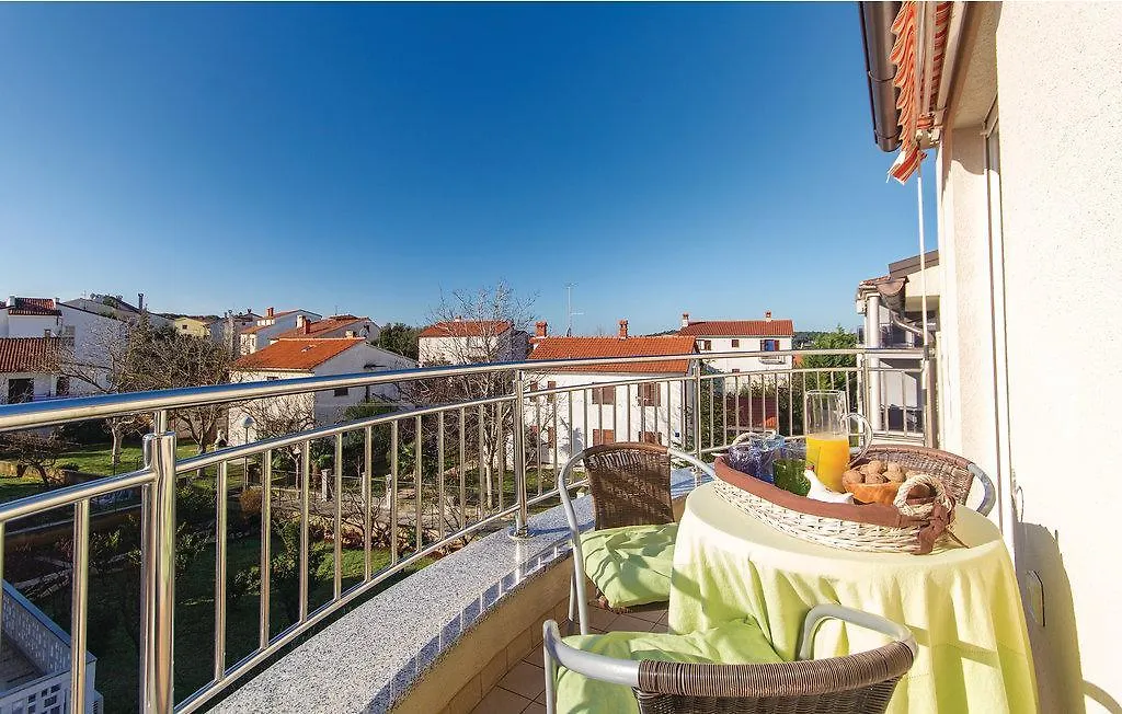 Apartment For Two 200M From The Beach Pula Croatia